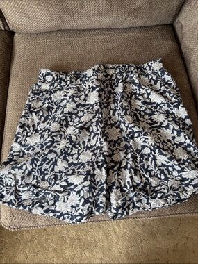 Women’s Navy Blue Floral Pull-On Shorts